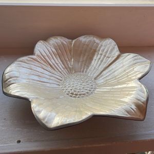 Signed Vintage Julia Knight Lily Serving Bowl